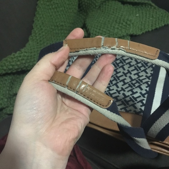 • vintage t.hilfiger classic tote • - Picture 2 of 8